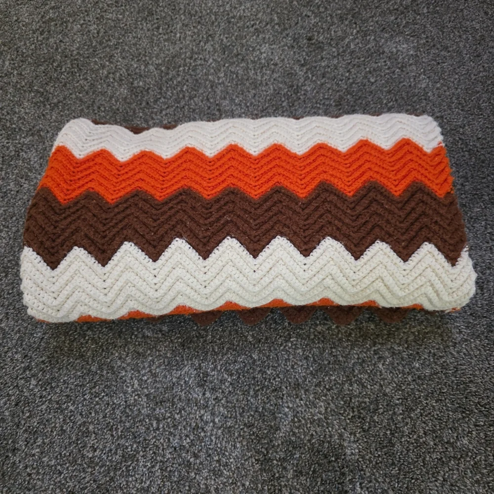 Retro 70s Chevron Throw Blanket Afghan Orange Brown Fall Autumn Colors 58